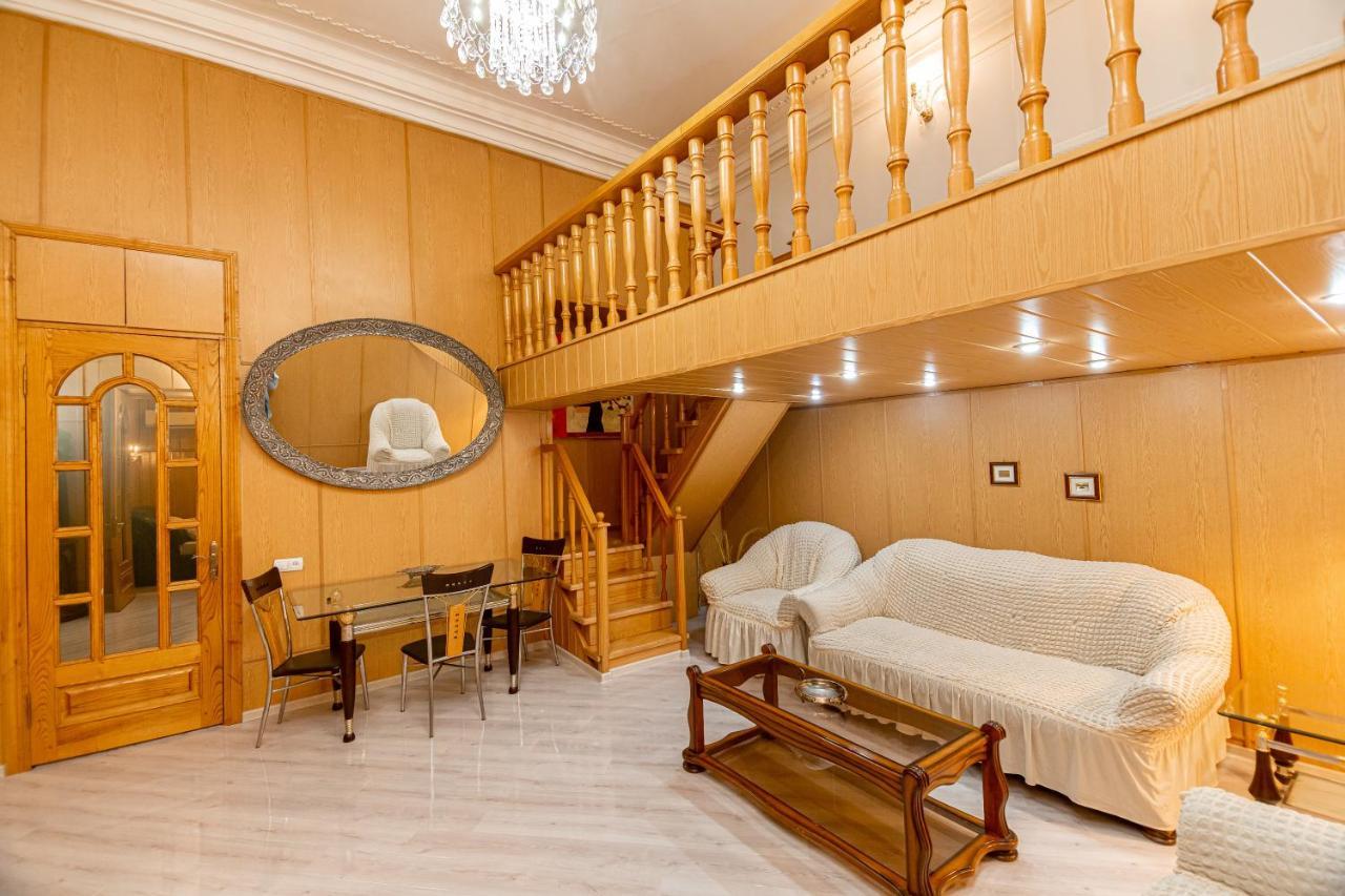 Rustaveli Downtown Aparthotel Tbilissi Extérieur photo
